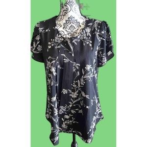 NWT Bestbee M Blouse Black With White Floral Pattern Top Shirt Medium Med
